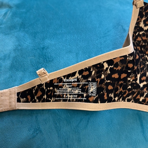 COPY - B’Tempted Push Up Bra 34DD - Picture 7 of 12